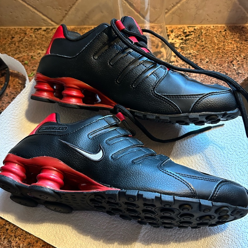 Nike EUC Womens size 9 worn twice!